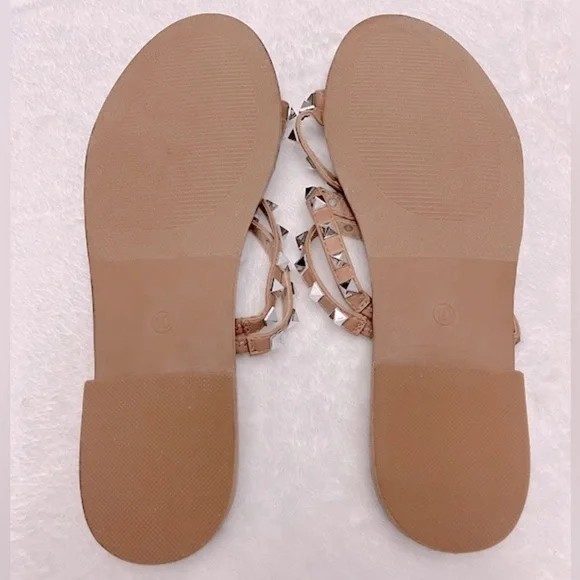 Cloudair slip on sandals size 10 NWOT memory foam! Tan/beige studs🎊Host pick 🔥 - Picture 3 of 5